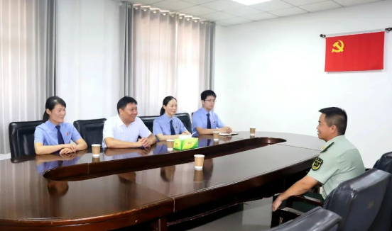 “八一”慰问暖军心 鱼水情深共奋进——新蔡县人民检察院开展“八一” 慰问活动